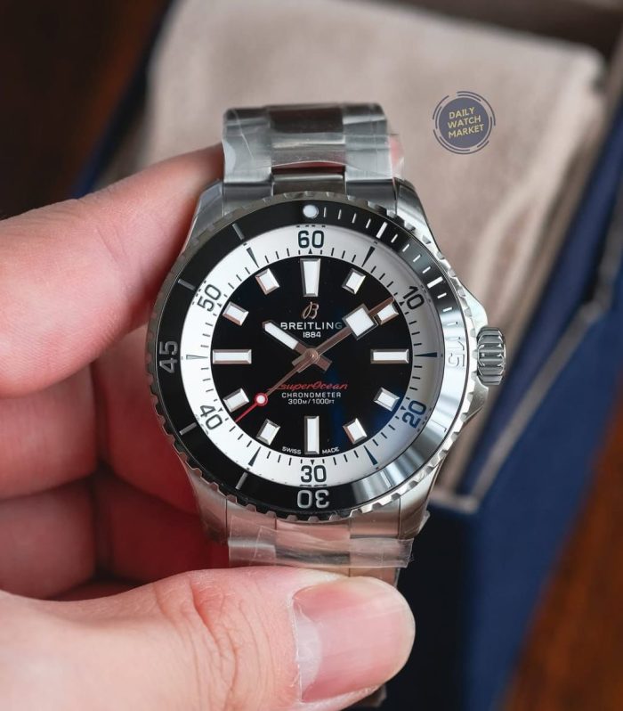Breitling SuperOcean Black 42